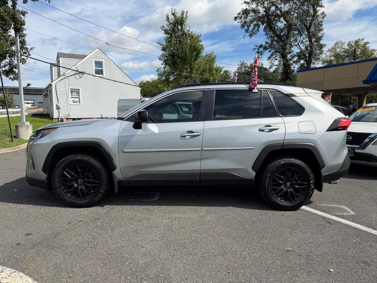 Toyota RAV4 LE AWD 2021