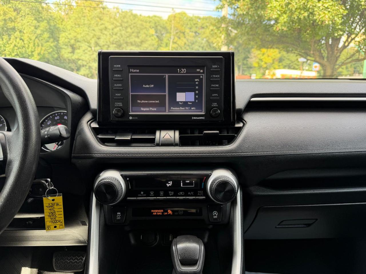 Toyota RAV4 LE AWD 2021