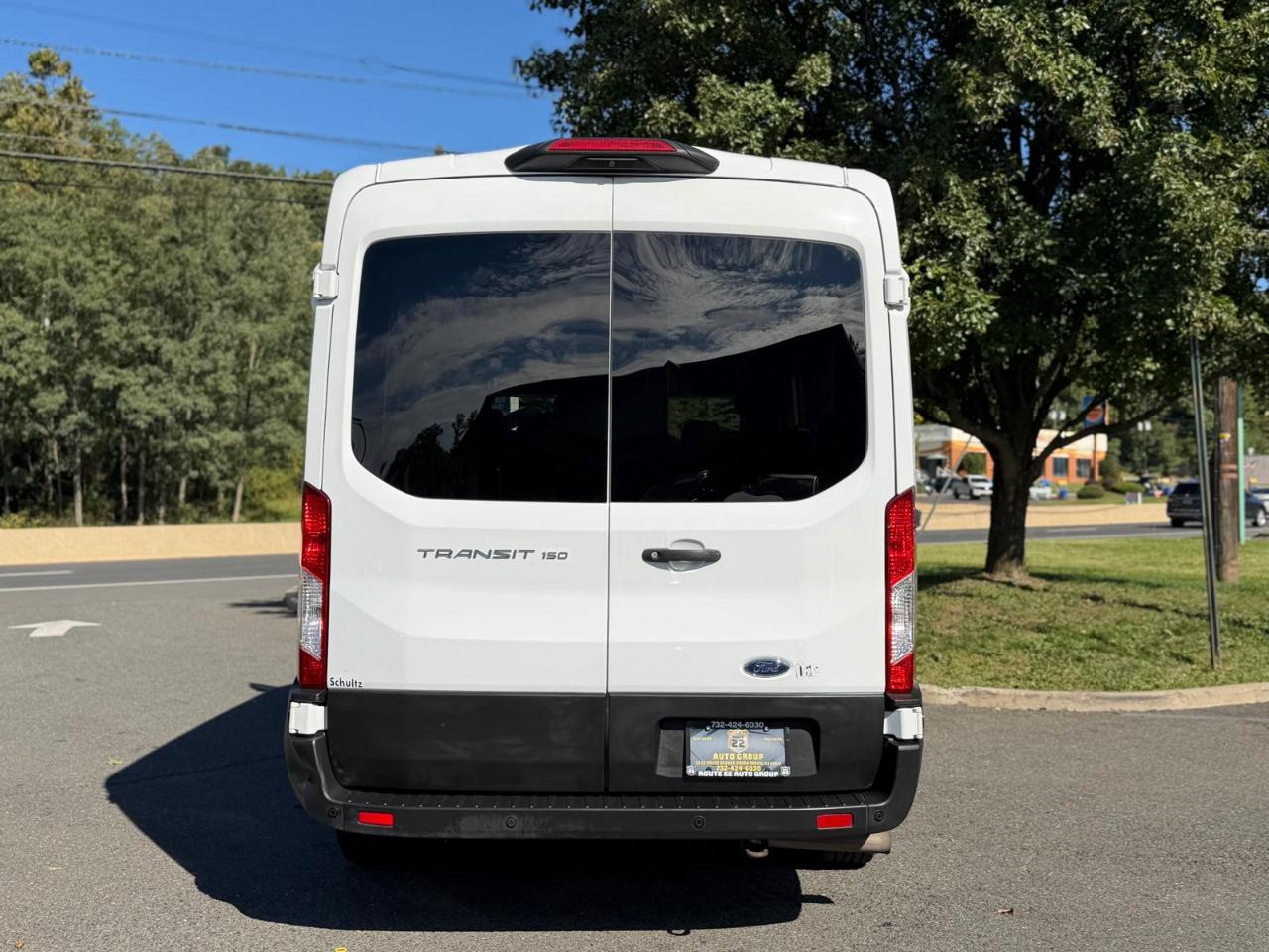 Ford Transit 150 Wagon Med. Roof XL w/Sliding Pass. 130-in. WB 2020
