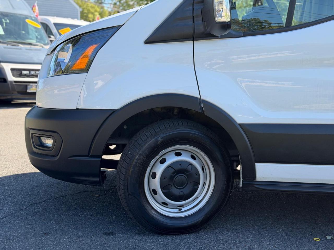 Ford Transit 150 Wagon Med. Roof XL w/Sliding Pass. 130-in. WB 2020
