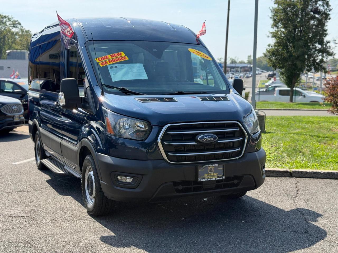 Ford Transit 150 Wagon Med. Roof XL w/Sliding Pass. 130-in. WB 2020