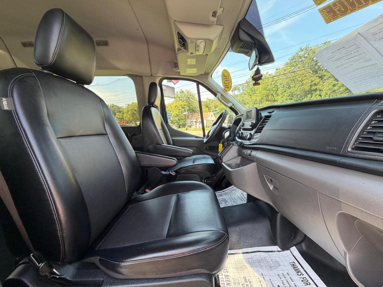 Ford Transit 150 Wagon Med. Roof XL w/Sliding Pass. 130-in. WB 2020