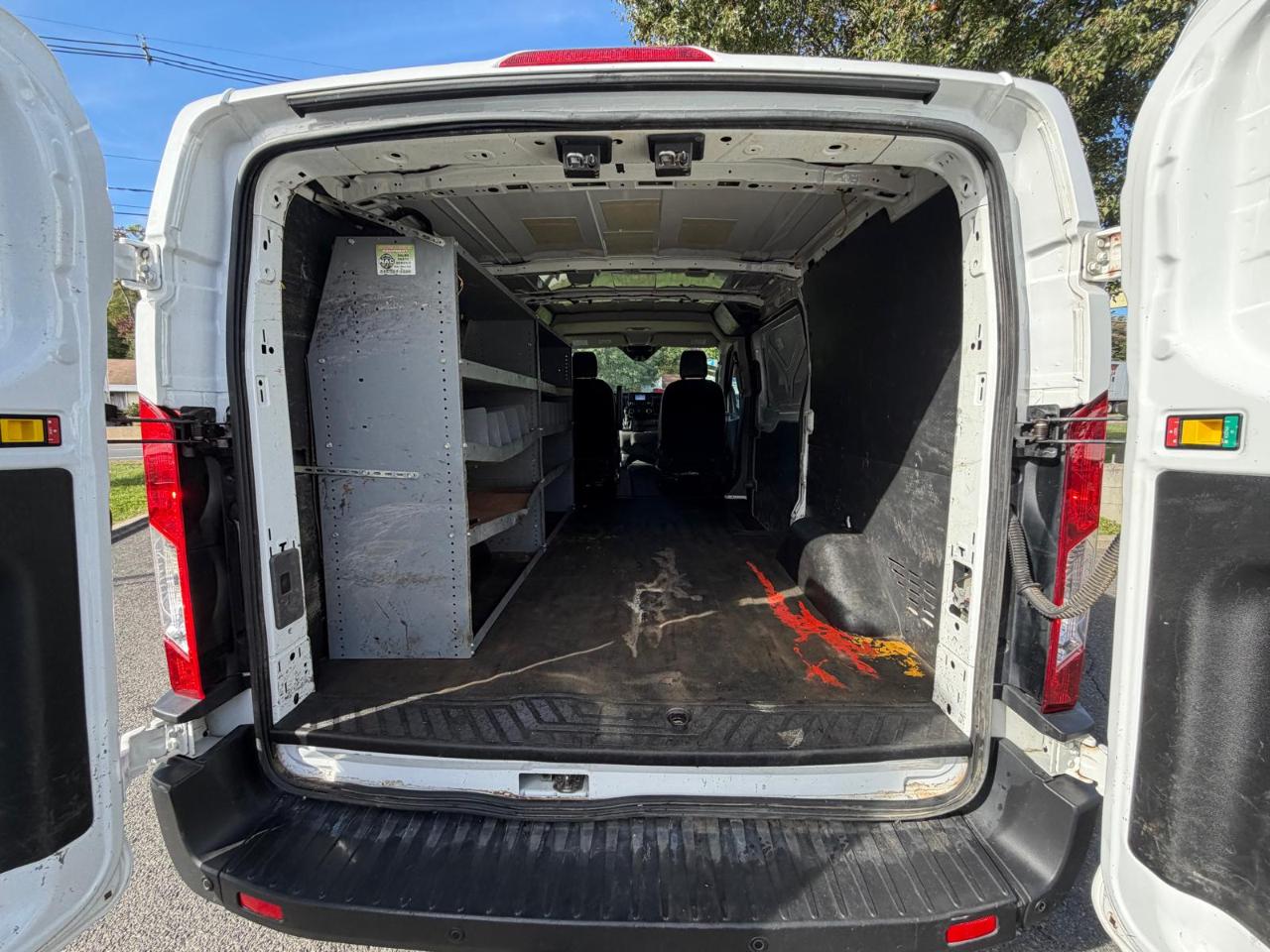 Ford Transit 150 Van Low Roof w/Sliding Pass. 130-in. WB 2020