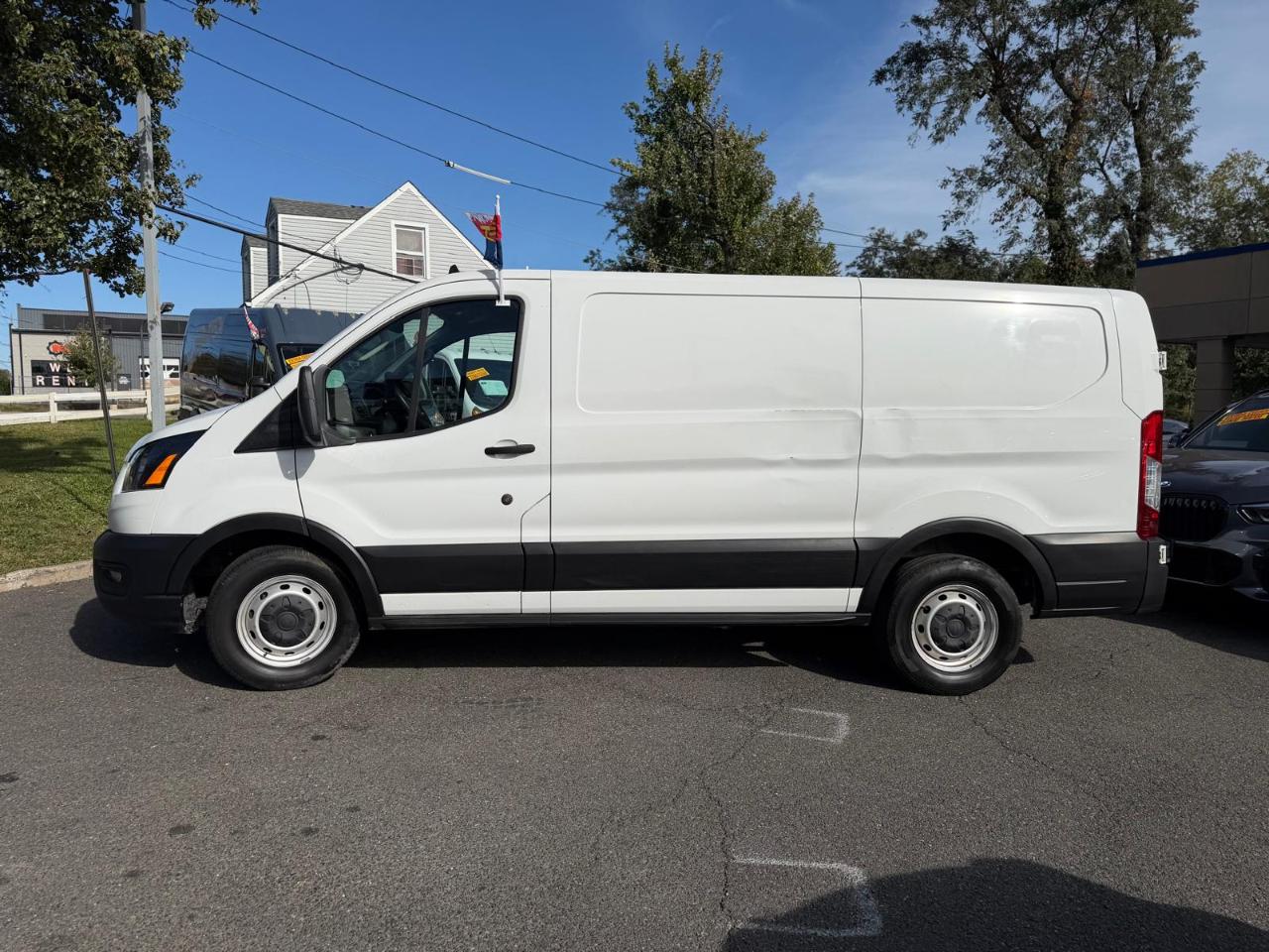 Ford Transit 150 Van Low Roof w/Sliding Pass. 130-in. WB 2020