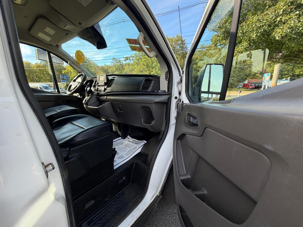 Ford Transit 150 Van Low Roof w/Sliding Pass. 130-in. WB 2020