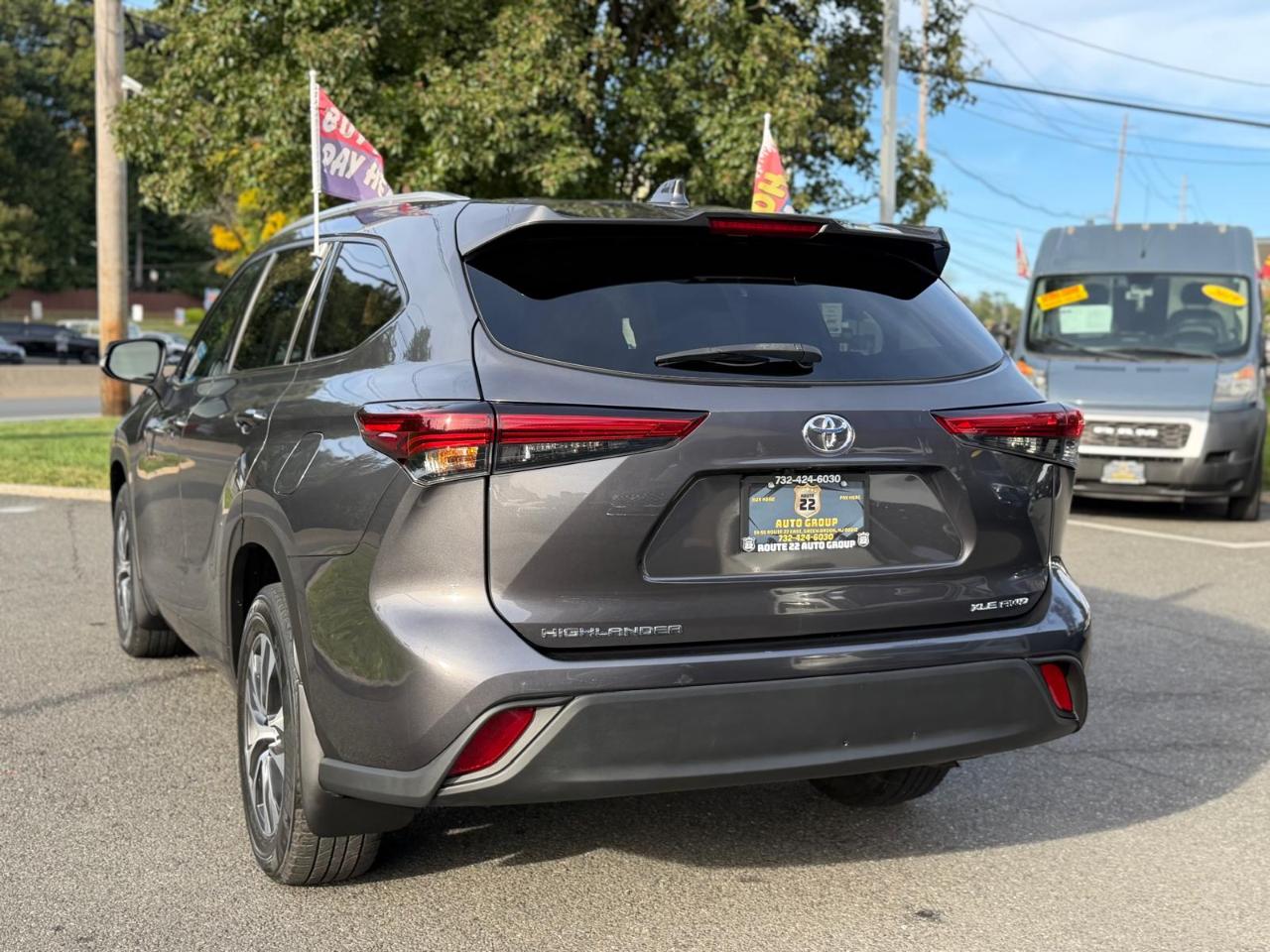 Toyota Highlander XLE AWD V6 2022