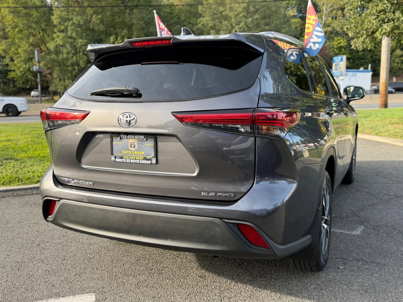 Toyota Highlander XLE AWD V6 2022