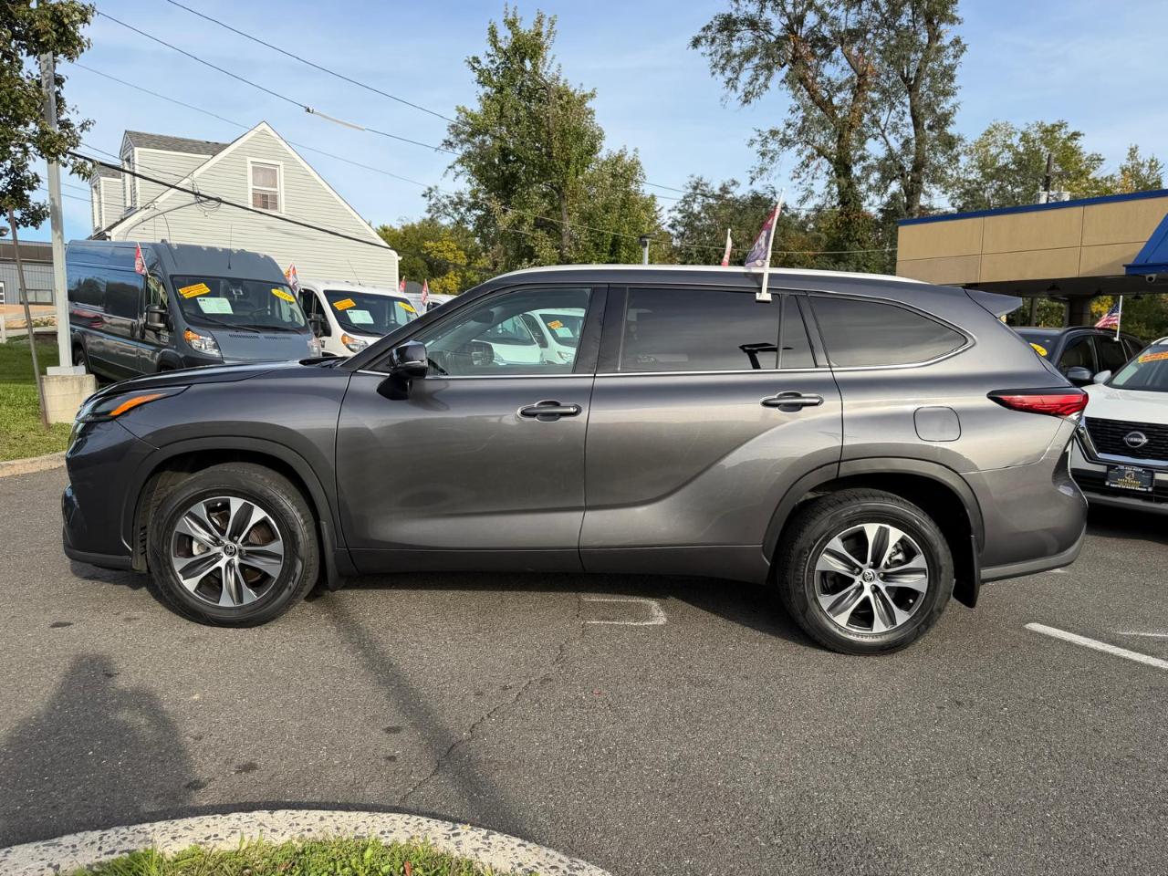 Toyota Highlander XLE AWD V6 2022