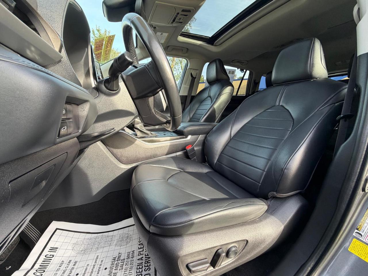 Toyota Highlander XLE AWD V6 2022
