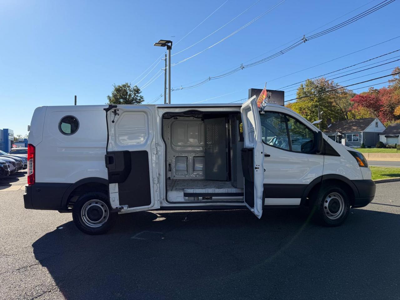 Ford Transit Van T-150 148" Low Rf 8600 GVWR Swing-Out RH Dr 2018