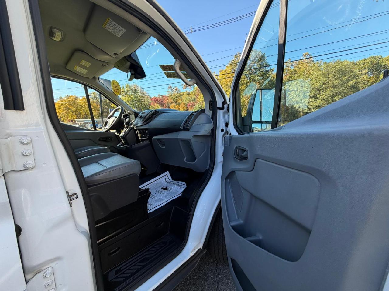 Ford Transit Van T-150 148" Low Rf 8600 GVWR Swing-Out RH Dr 2018
