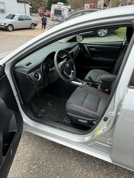 Toyota Corolla 4dr Sdn LE Auto 2017