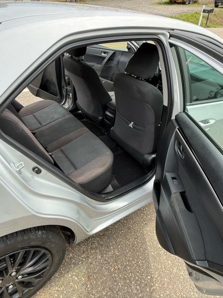 Toyota Corolla 4dr Sdn LE Auto 2017