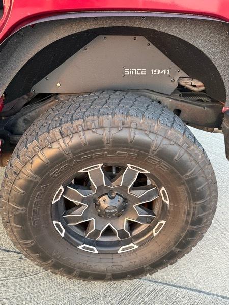 Jeep Wrangler Unlimited Sahara 4WD 2013