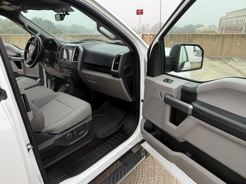 Ford F150 XLT Supercab 2WD 145 2016