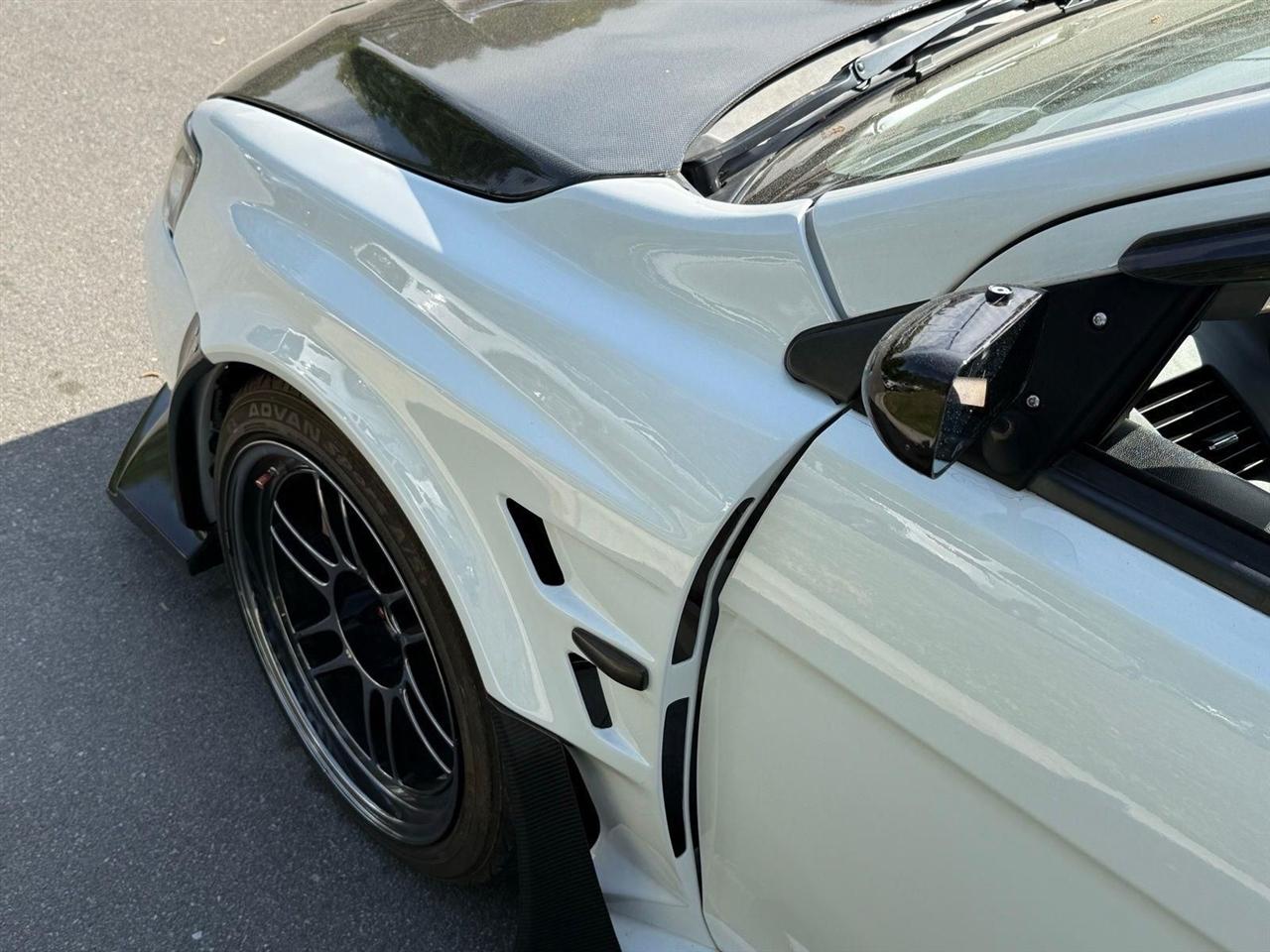 Mitsubishi Lancer  2011