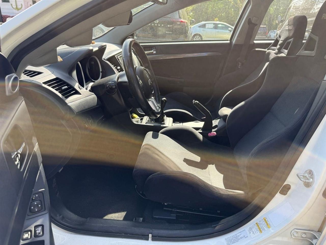 Mitsubishi Lancer  2011