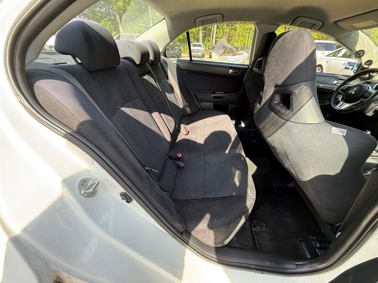 Mitsubishi Lancer  2011