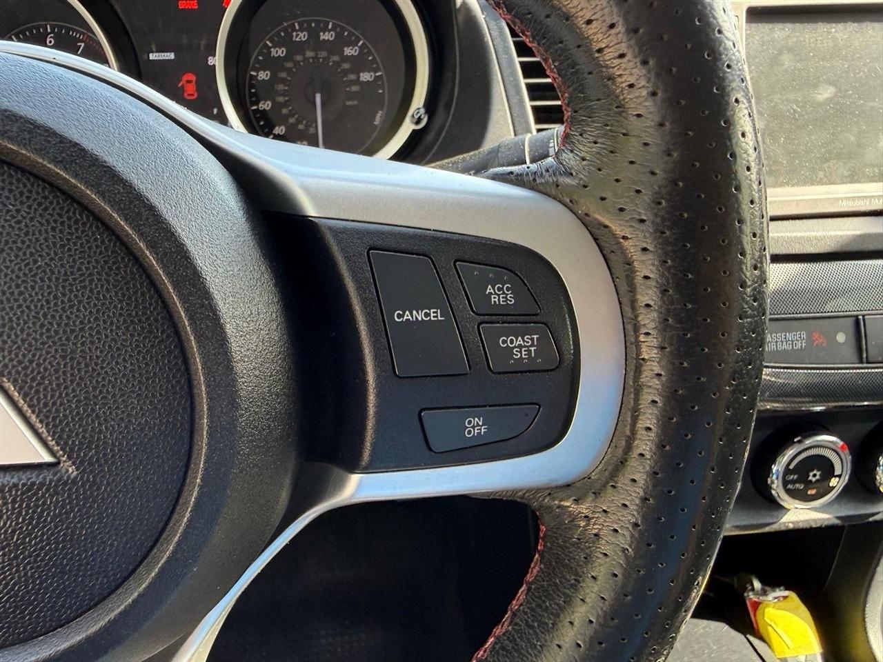 Mitsubishi Lancer  2011