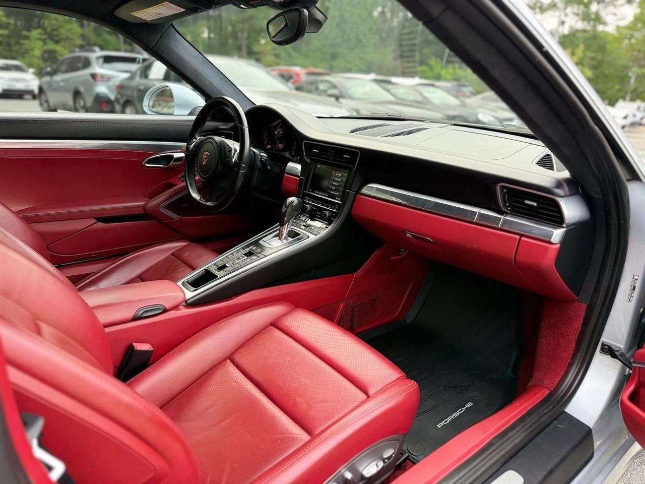 Porsche 911  2016