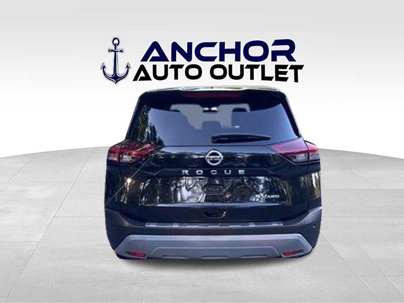 Nissan Rogue  2021
