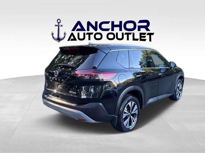 Nissan Rogue  2021