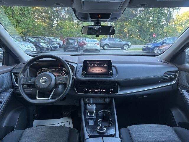 Nissan Rogue  2021