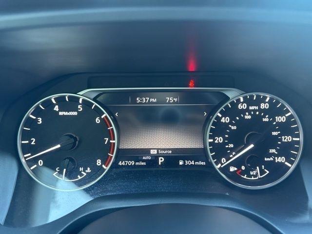 Nissan Rogue  2021