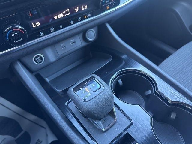 Nissan Rogue  2021