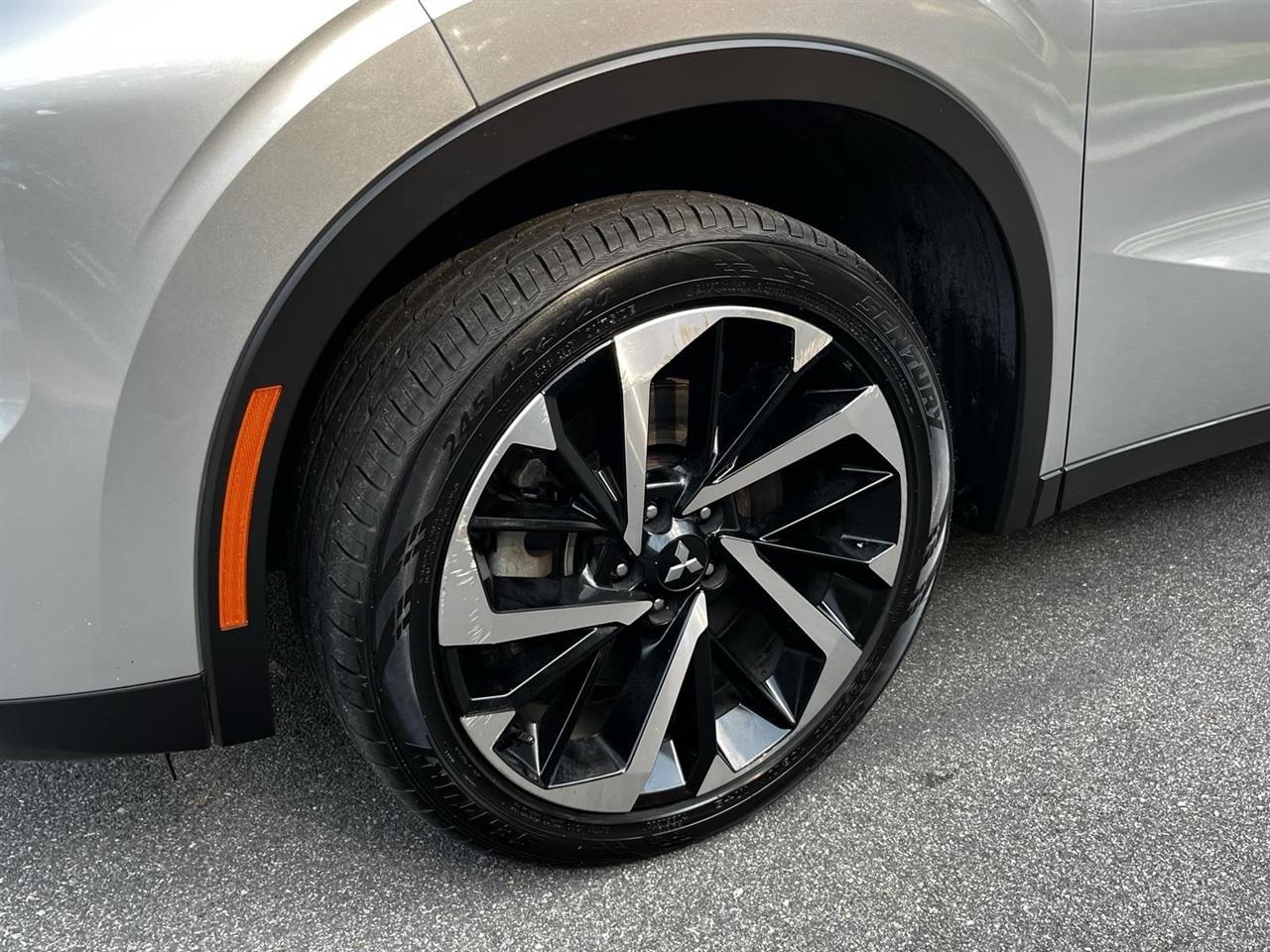 Mitsubishi Outlander  2022