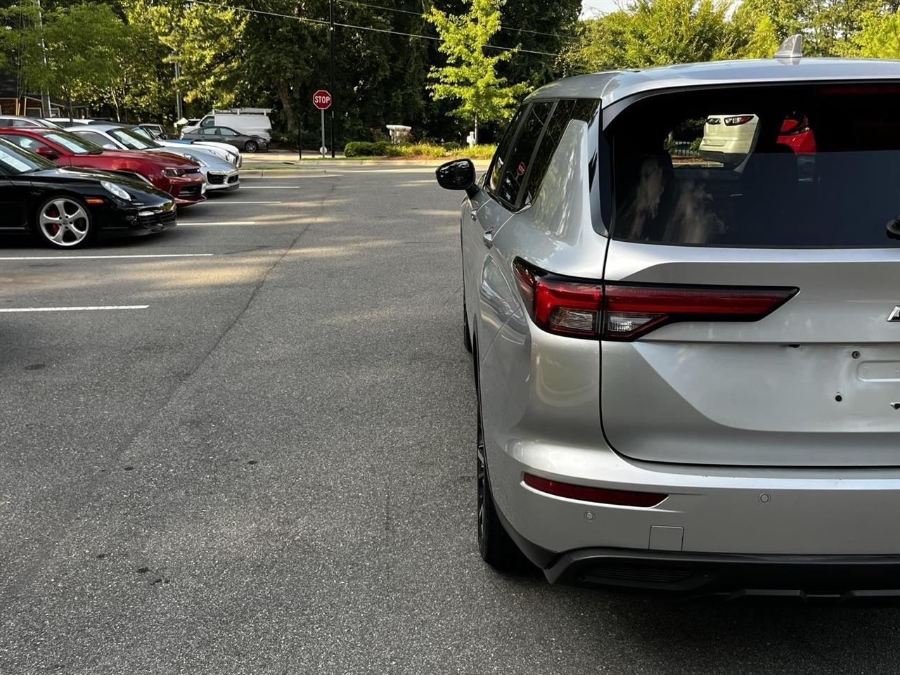 Mitsubishi Outlander  2022