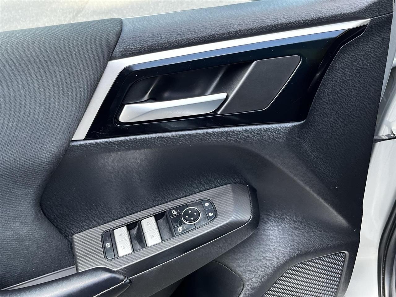 Mitsubishi Outlander  2022