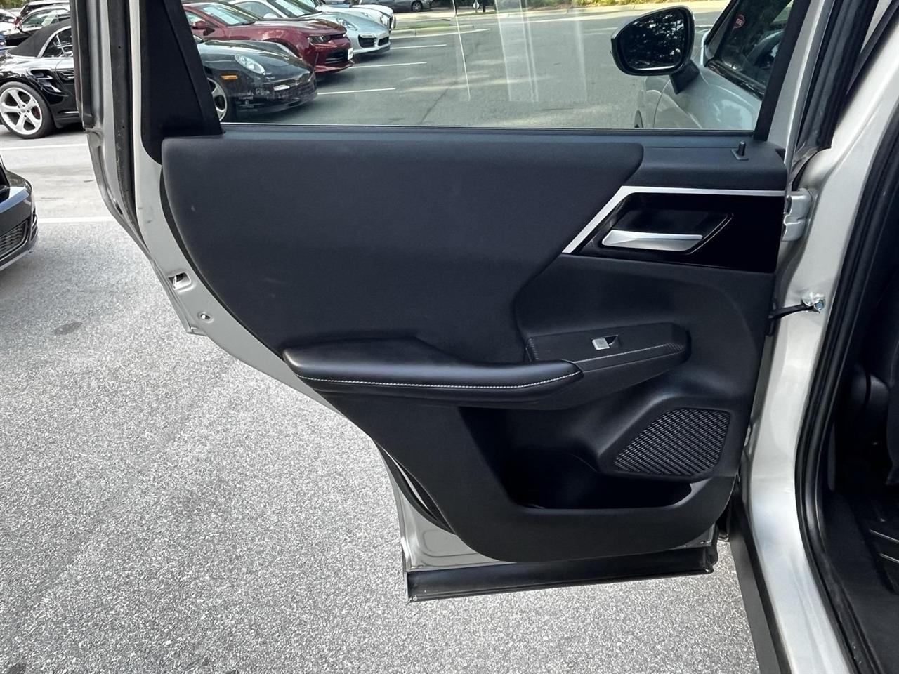 Mitsubishi Outlander  2022