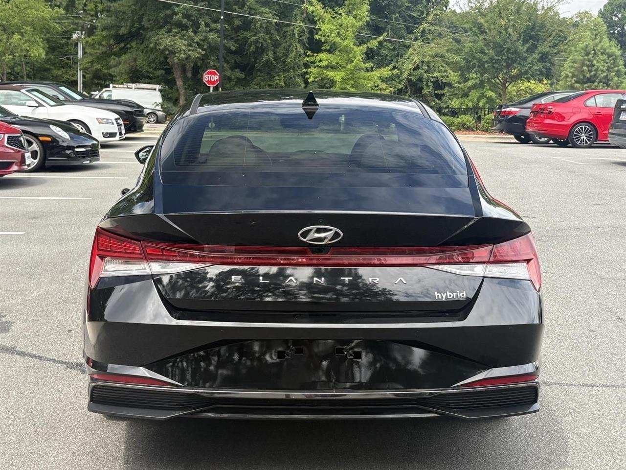Hyundai Elantra  2023