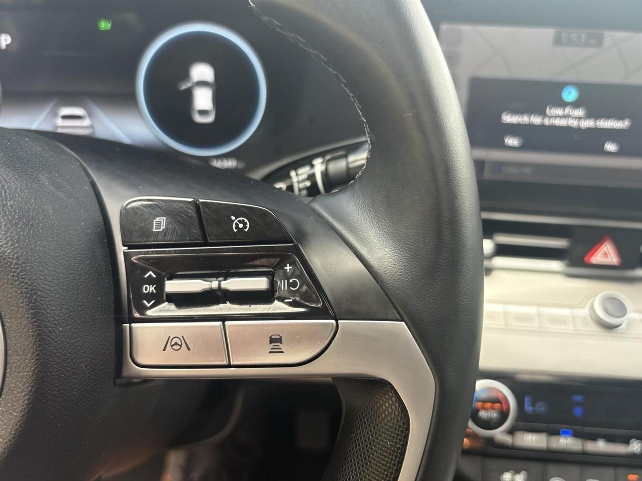 Hyundai Elantra  2023