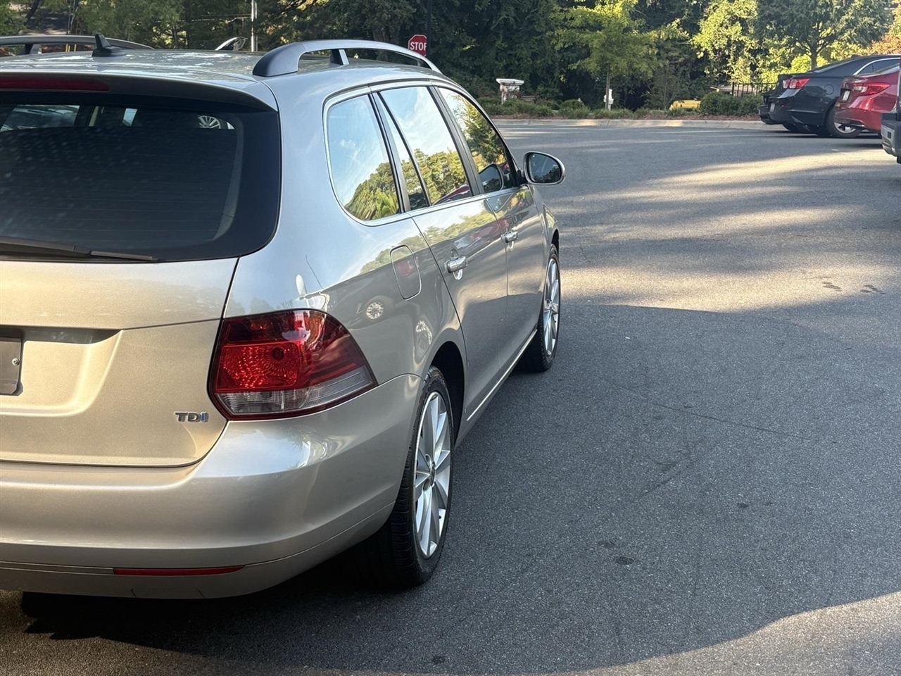 Volkswagen Jetta SportWagen 2.0L TDI 2014