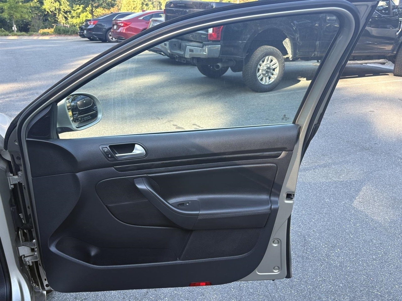 Volkswagen Jetta SportWagen 2.0L TDI 2014