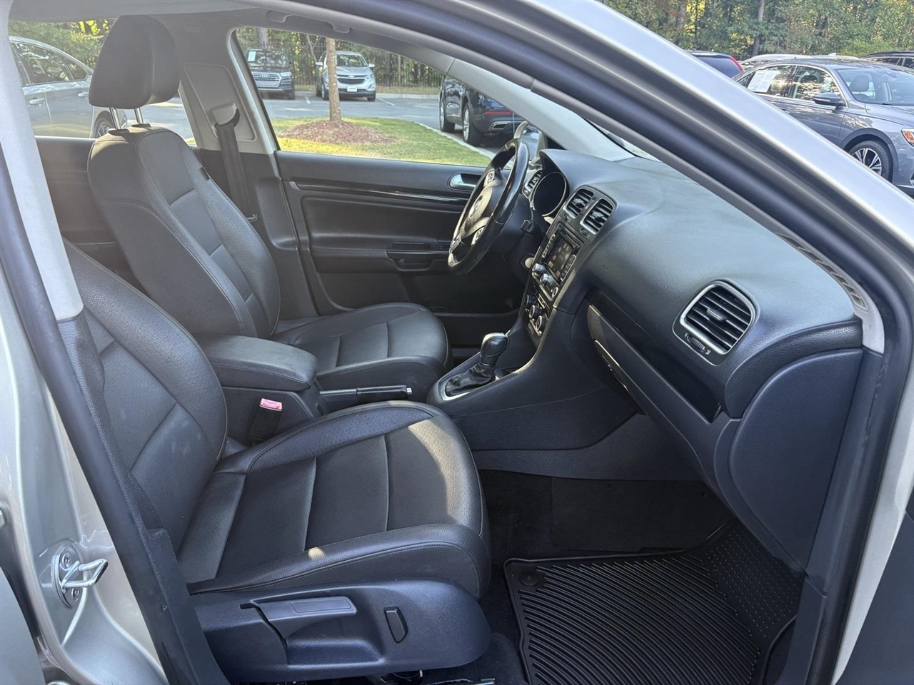 Volkswagen Jetta SportWagen 2.0L TDI 2014