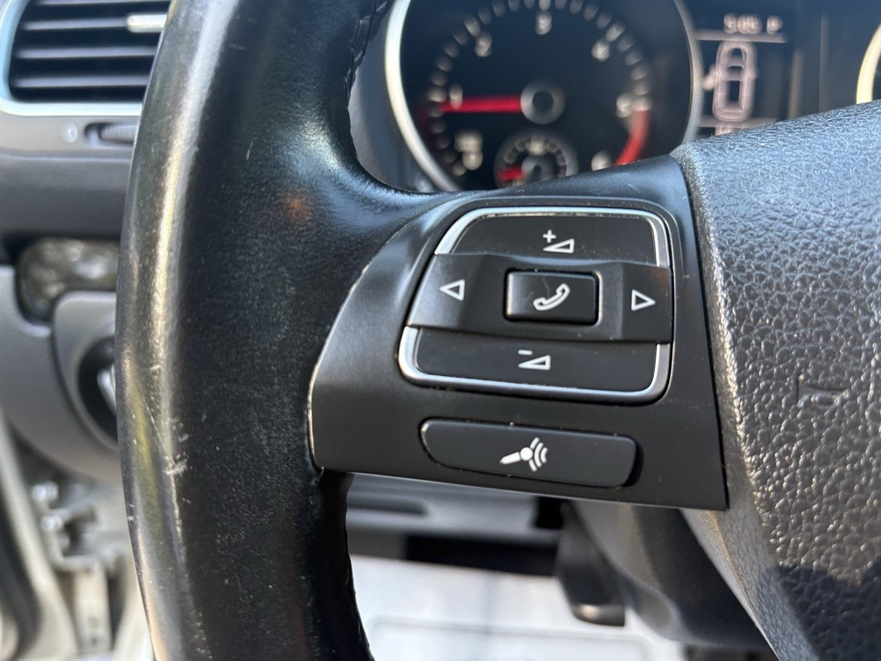 Volkswagen Jetta SportWagen 2.0L TDI 2014