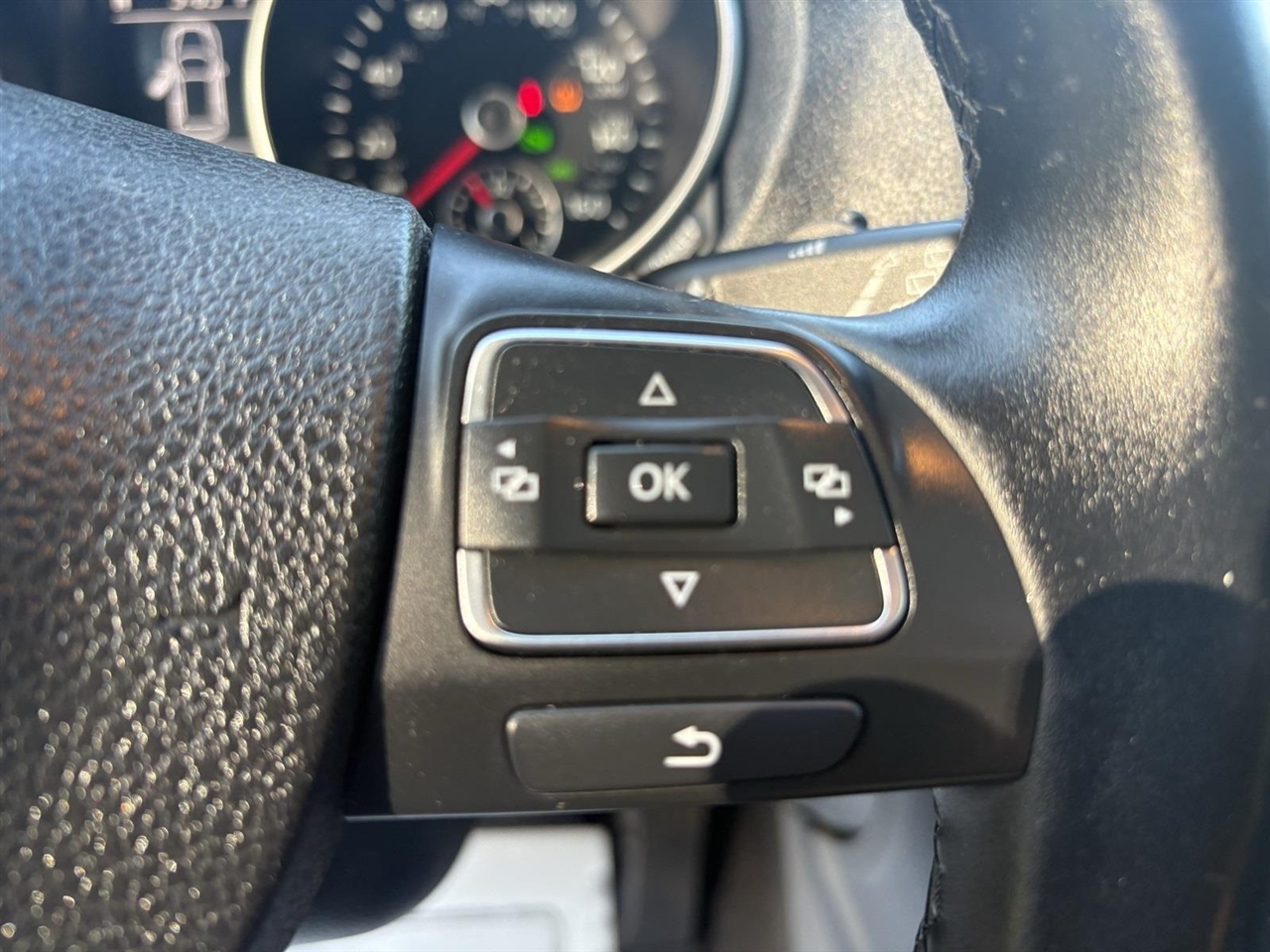 Volkswagen Jetta SportWagen 2.0L TDI 2014