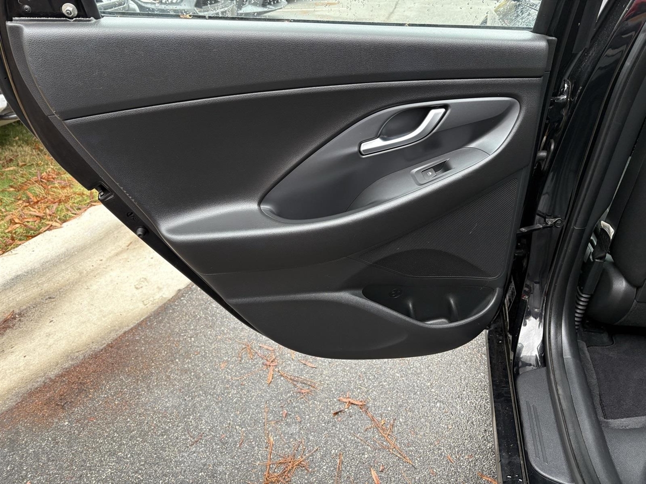 Hyundai Elantra GT  2018