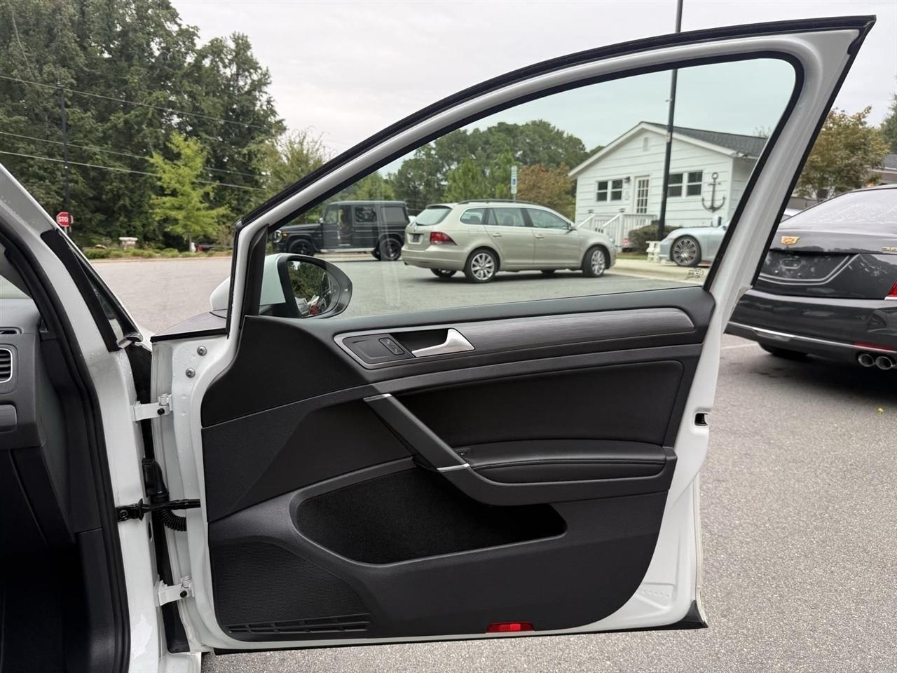 Volkswagen Golf SportWagen  2018