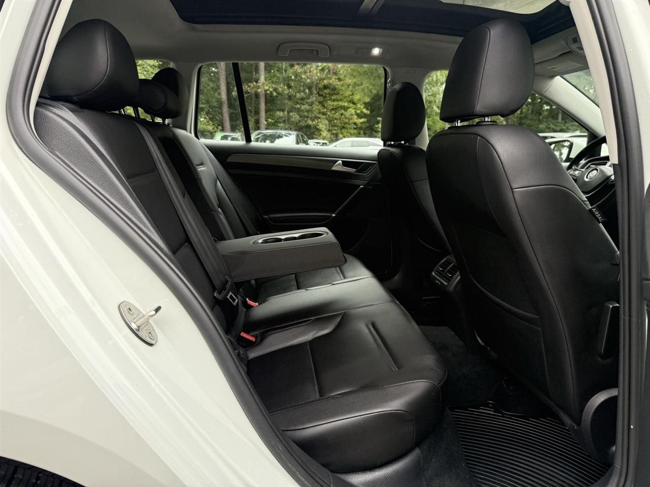 Volkswagen Golf SportWagen  2018