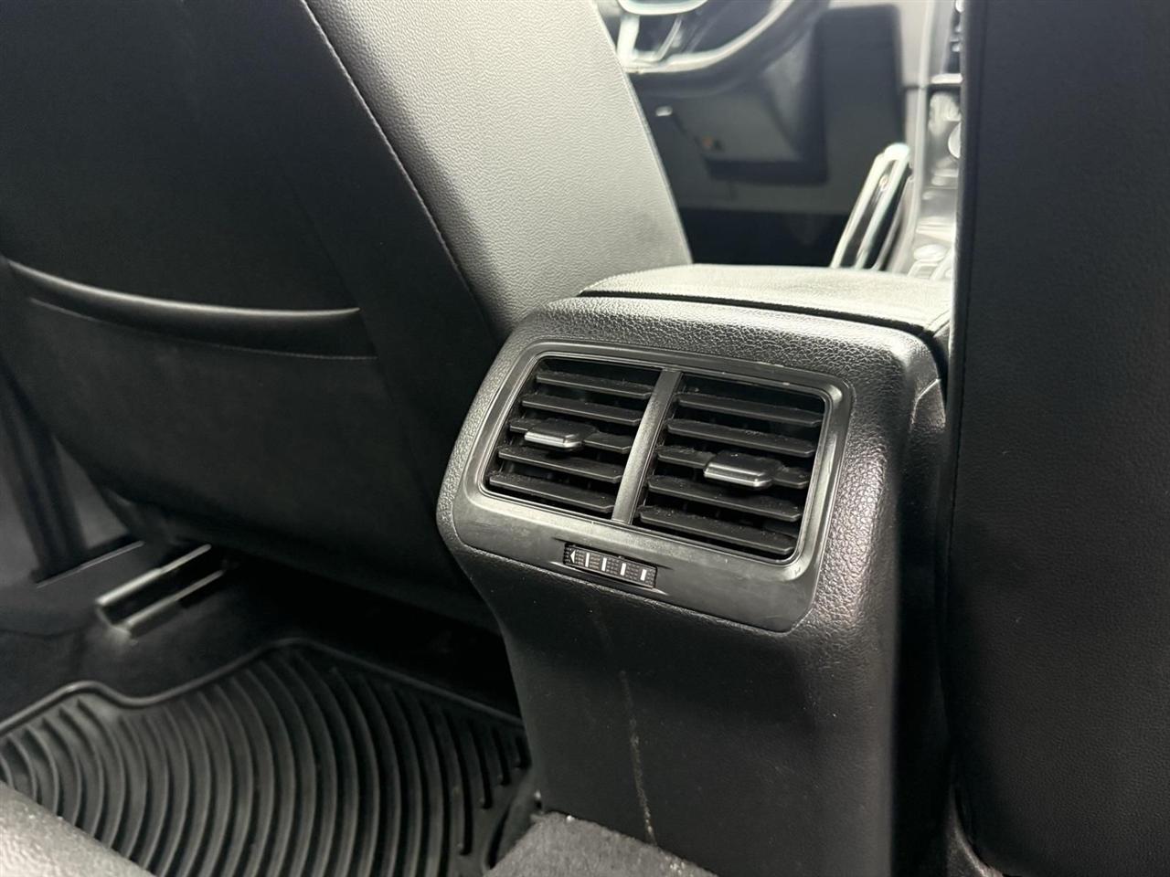 Volkswagen Golf SportWagen  2018