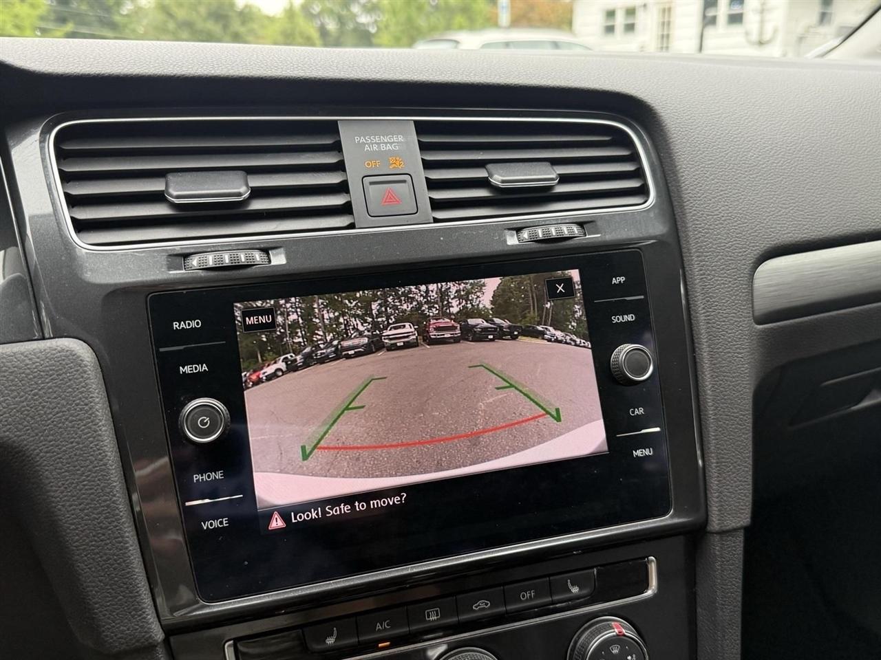 Volkswagen Golf SportWagen  2018