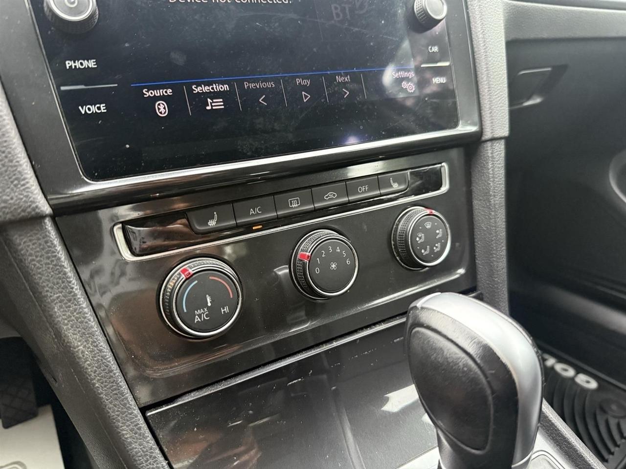 Volkswagen Golf SportWagen  2018