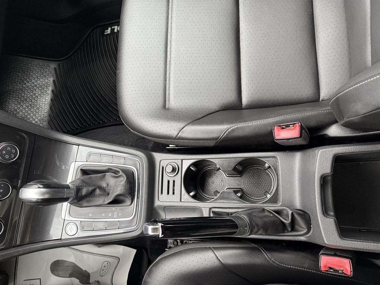 Volkswagen Golf SportWagen  2018