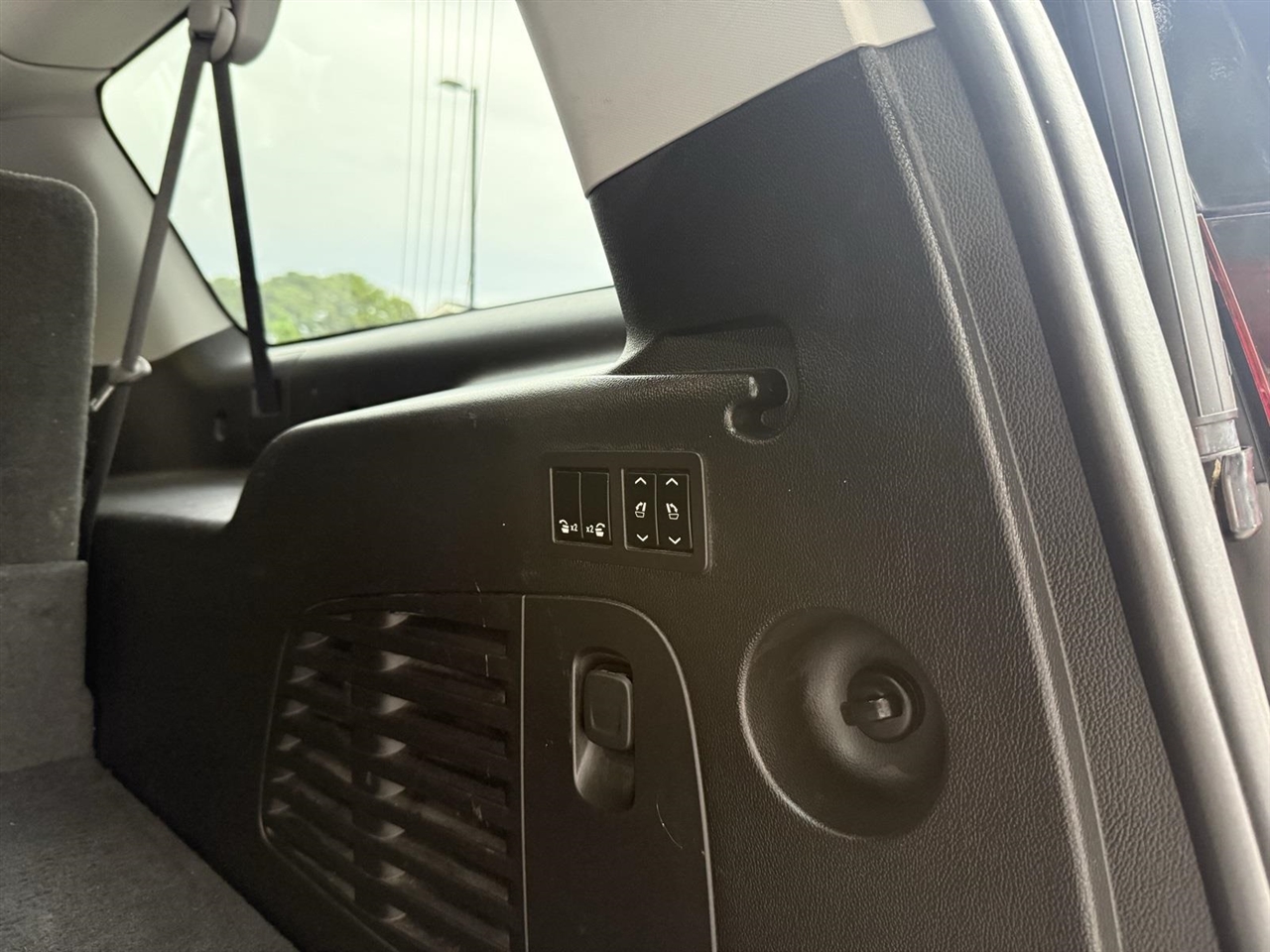 Chevrolet Suburban LT 4WD 2018