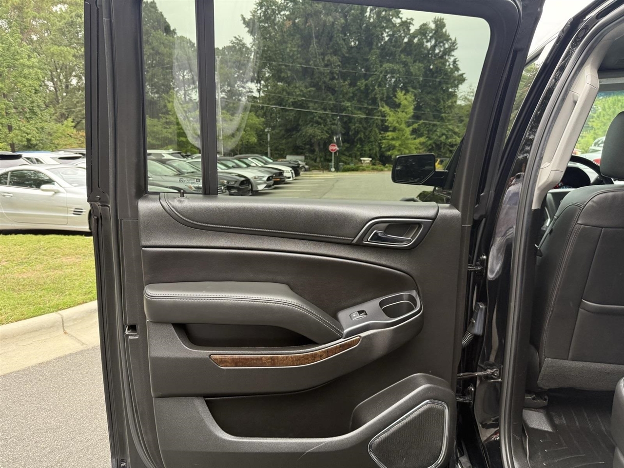 Chevrolet Suburban LT 4WD 2018