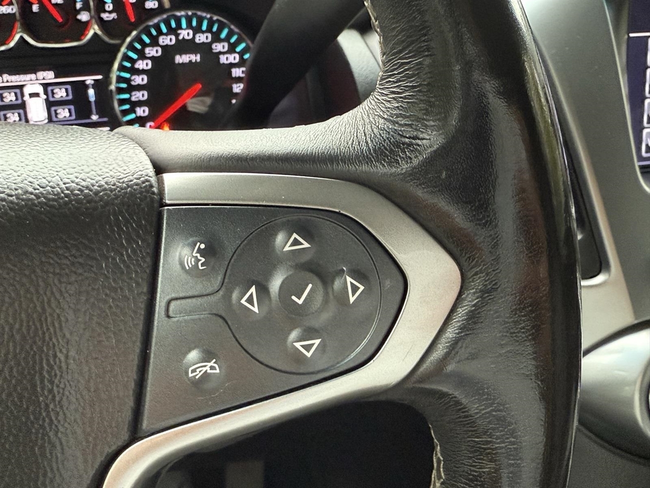 Chevrolet Suburban LT 4WD 2018